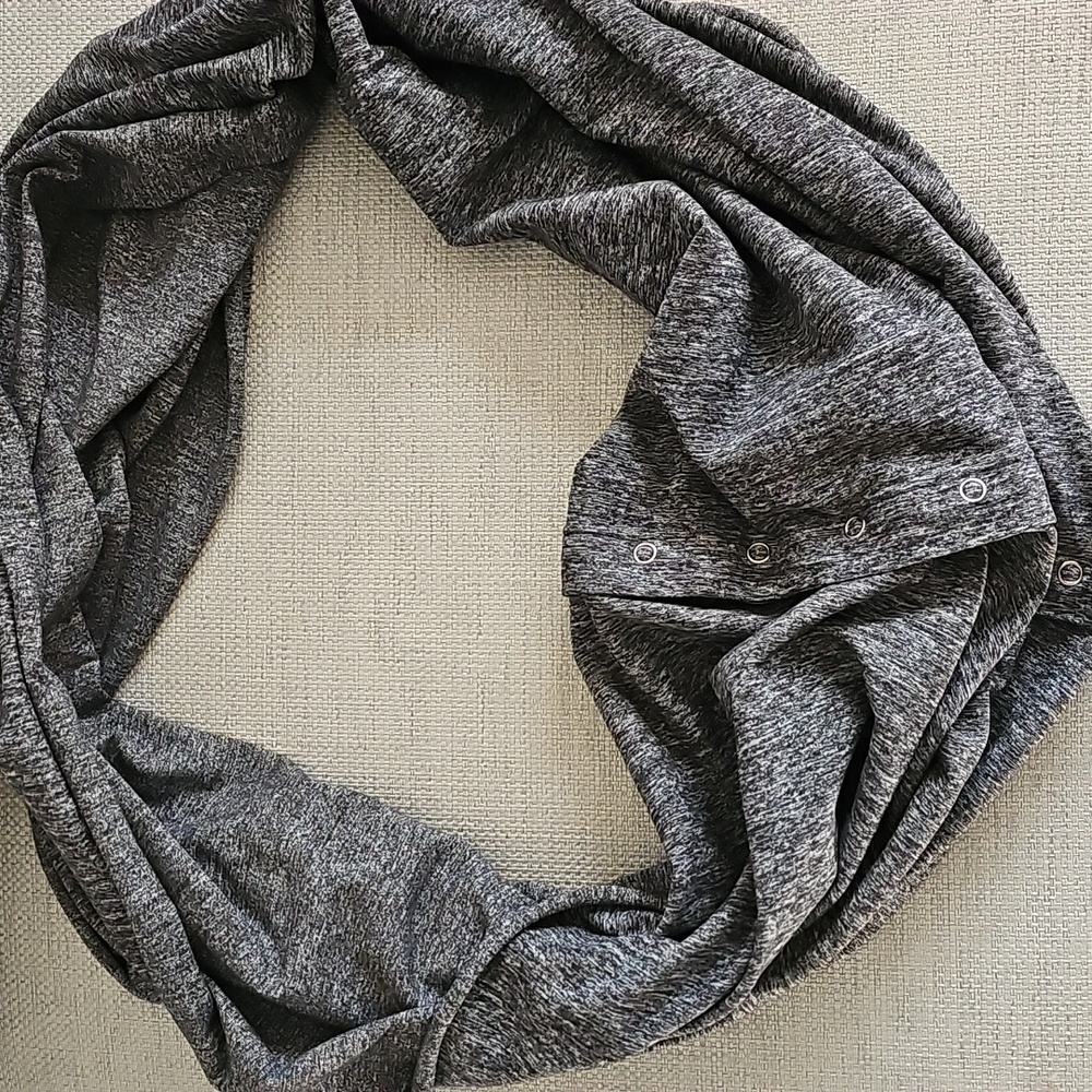 Lululemon Snap Button Scsrf